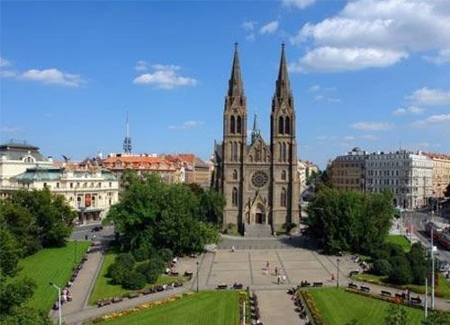 <p><strong>Prague - Vinohrady</strong><br />popular residential area</p>